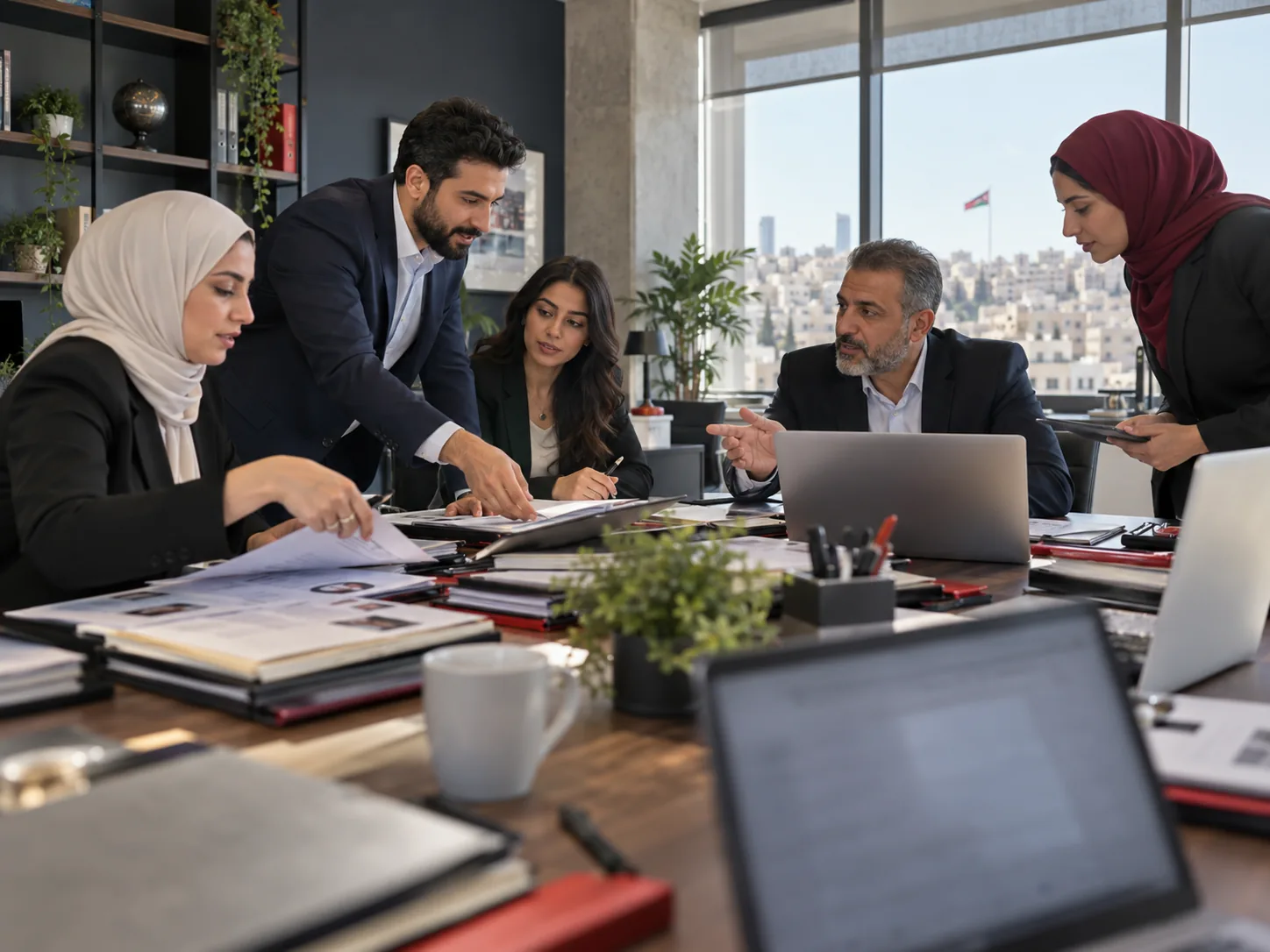 فريق الركيزة ينسق مشروع توظيف إقليمي